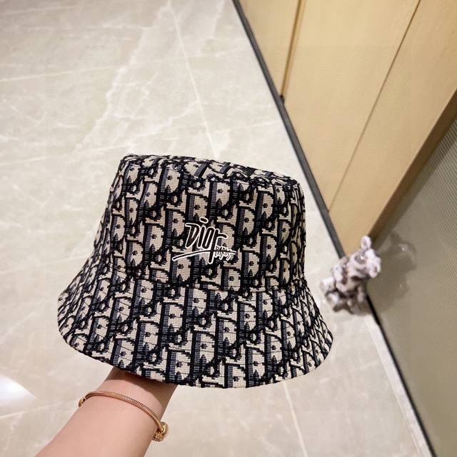 特价 配防尘袋 Dior迪奥 2024新款老花专柜款渔夫帽，超好搭配，闭眼入的一款