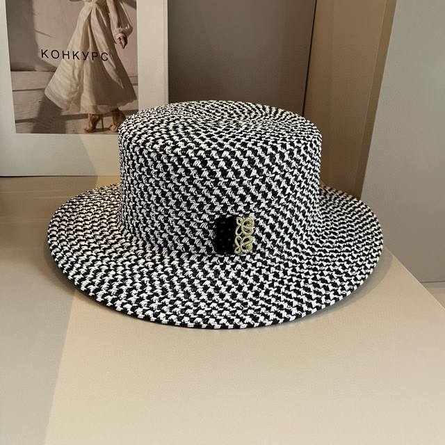 Loewe罗意威新款空顶礼帽，镂空平顶帽，头围57Cm