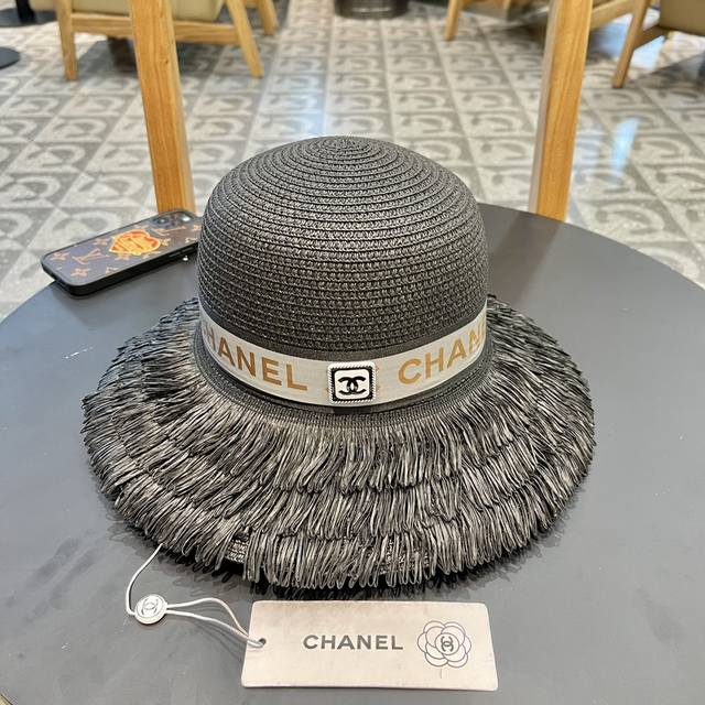 Chanel香奈儿 2024新款小香风灯罩盆帽草帽，赫本风拼色设计，出街必备 - 点击图像关闭