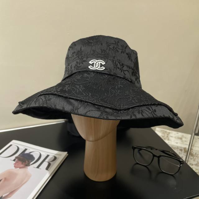 Chanel香奈儿大帽檐渔夫帽，帆布帽，简约网红款，头围57Cm