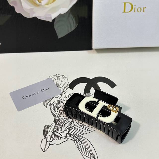 特 单个 配专柜包装 Dior 迪奥 中古vintage复古五金抓夹 优雅的girl值得入手 非常好搭配 气质有品位