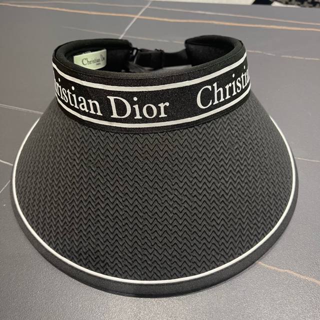 Dior迪奥 2024爆款专柜同步专柜款遮阳帽空顶帽，超方便！好搭！出街必备