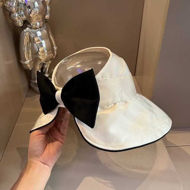 Dior迪奥帆国风面料遮阳帽，蝴蝶结空顶渔夫帽，简约百搭，头围57Cm