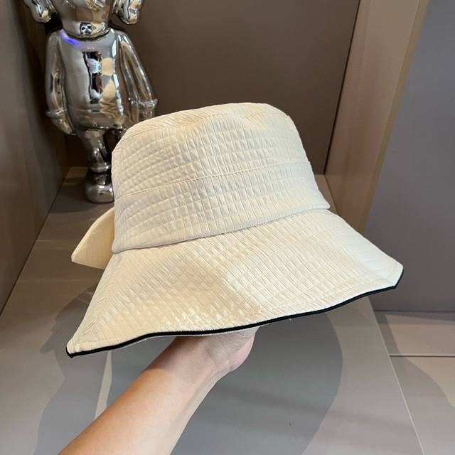 Chanel香奈儿帆布渔夫帽，蝴蝶结渔夫帽，简约百搭，头围57Cm
