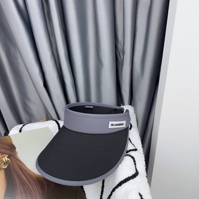 特批 Jil Sander 新款 夏季运动休闲款 帽型特别好的一款空顶帽 撞色也很百搭！