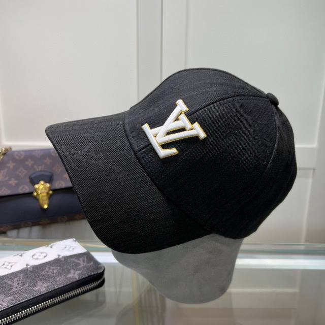 Louivuittonlv专柜新款路易威登家刺绣棒球帽，简单大方 男女通用遮阳帽，