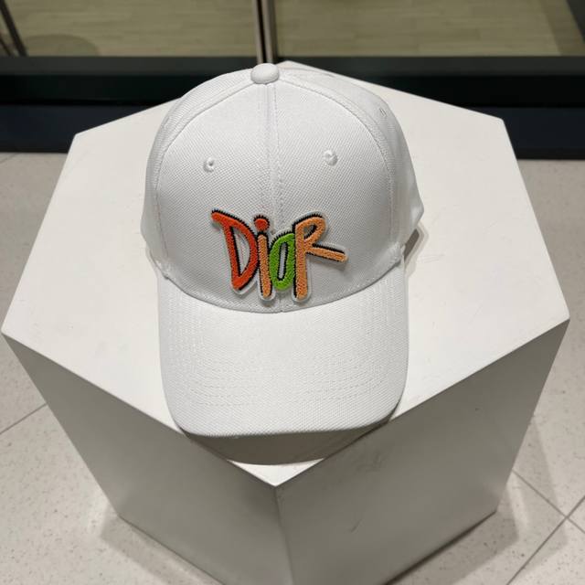 迪奥dior新款原单棒球帽，独家实物拍摄 男女通用、可调节 - 点击图像关闭