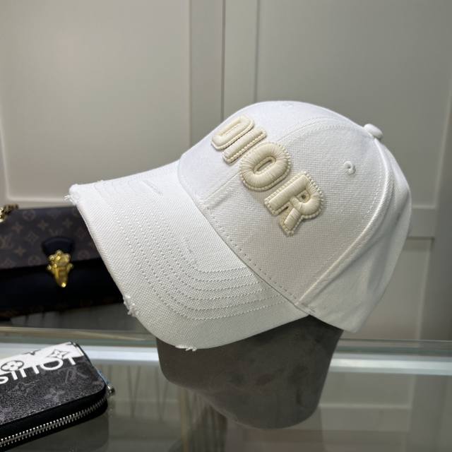 Dior迪奥 新款走量简约棒球帽，新款出货，大牌款超好搭配，赶紧入手！ - 点击图像关闭
