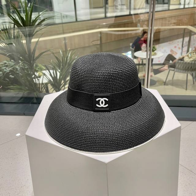 Chanel香奈儿 2023新款小香风加厚编织盆帽草帽，出街必备超好搭配，赶紧入手！