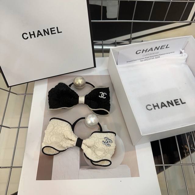 P 配包装盒 Chanel 香奈儿 最新小香发圈 简单实用，时尚潮流！小仙女必备