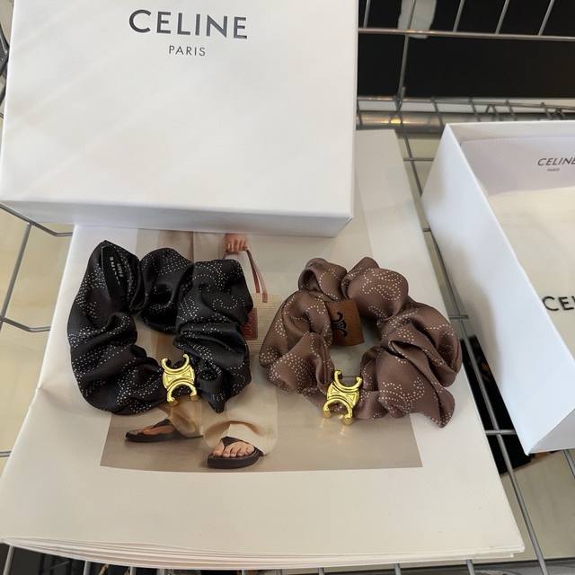 P 配包装盒 Celine 赛琳 凯旋门发圈，简单实用，时尚潮品！女神必备