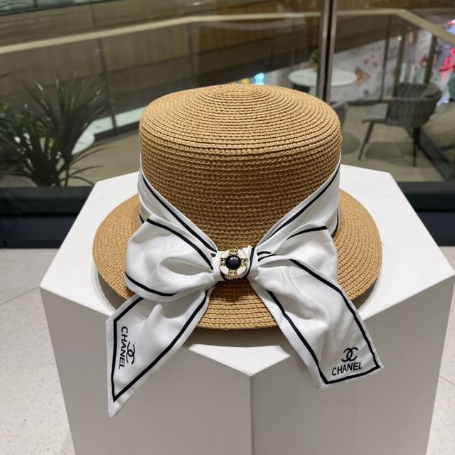 Chanel香奈儿 2023新款草编大牌编织草帽，度假休闲必备，优雅大方的一款