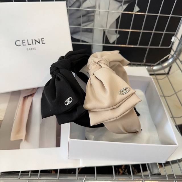 P 配包装盒 Celine 赛琳 凯旋门新款发箍，精致舒适，非常时尚百搭！女神必备单品