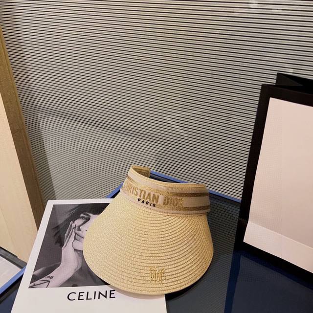 特 配防尘袋 Dior迪奥 2024夏季新款金丝织带爆款遮阳帽空顶帽，大牌出货，超方便！好搭！出街必