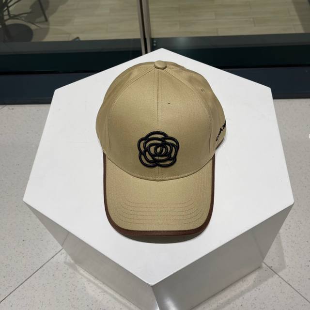 Chanel香奈儿新款棒球帽，夏款鸭舌帽，网状风格独特设计，单色 头围57Cm
