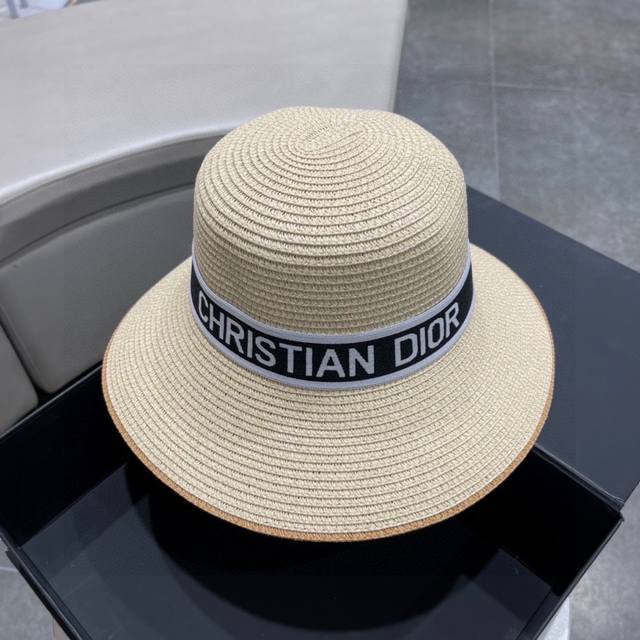 Dior迪奥 2024新款草编遮阳草帽盆帽沙滩风，简约大方，百搭单品～出街首选，新款帽型超美腻，新品上架 - 点击图像关闭