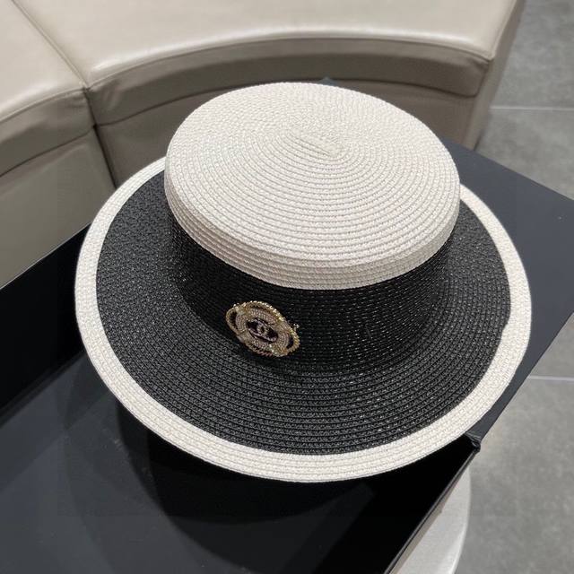 Chanel香奈儿 2024新款材质编织草帽，度假休闲必备，优雅大方的一款