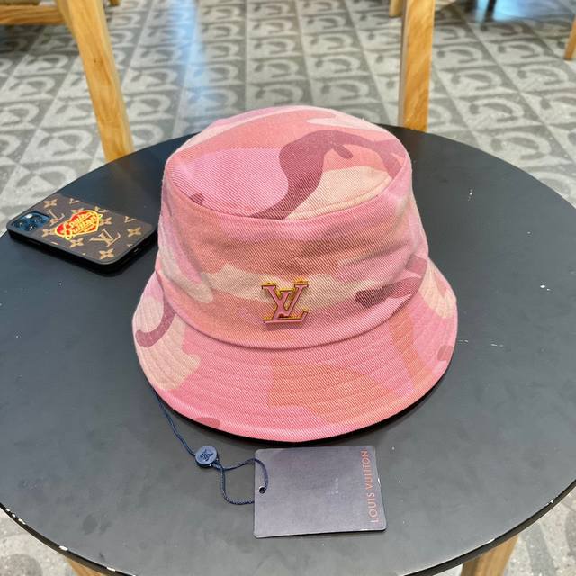 Louisvuitton 路易威登粉色迷彩软妹这样百搭四季素颜渔夫帽