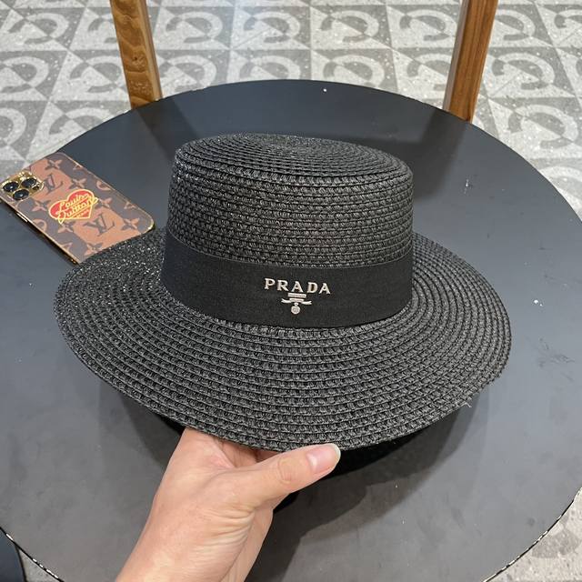 Prada普拉达 2024新款大牌织带镂空平顶草帽，出街必备超好搭配，赶紧入手！