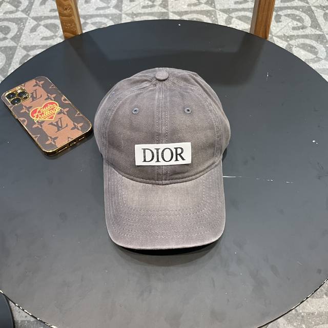 Dior迪奥鸭舌帽，男女款棒球帽，头围57Cm