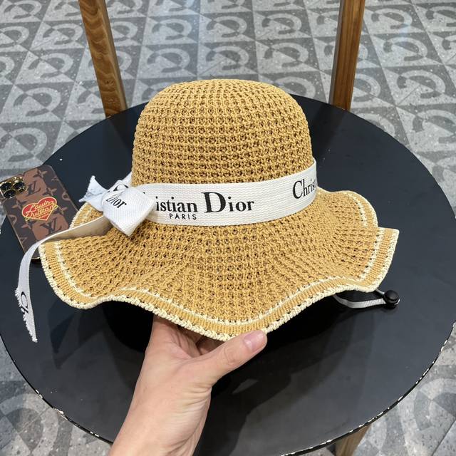 Dior迪奥 2024春夏季新款户外大檐防晒帽子旅游度假防紫外线沙滩帽遮阳帽女