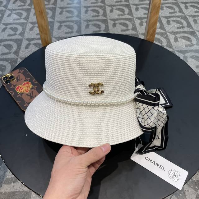 Chanel香奈儿 2024新款珍珠丝带款草编度假风盆帽草帽，大牌风～出街旅行单品
