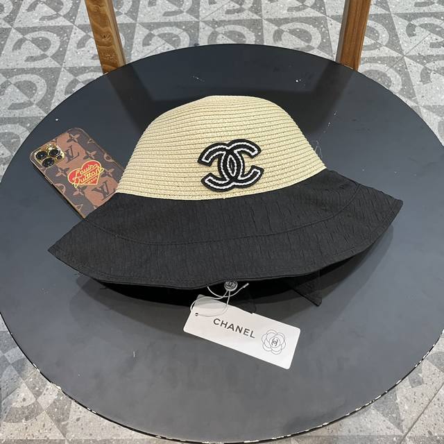 Chanel香奈儿 2024新款黑胶编织渔夫帽，大沿超好搭配，闭眼入的一款