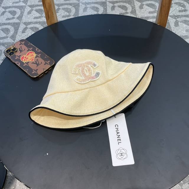 Chanel香奈儿 2024新款大沿棉麻遮阳渔夫帽～简约大气 防晒设计，可折叠的一款