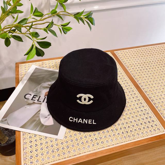 Chanel香奈儿 原单刺绣棒球帽， 专柜1:1开模订制，原版帆布轻盈透气！质量超赞 - 点击图像关闭