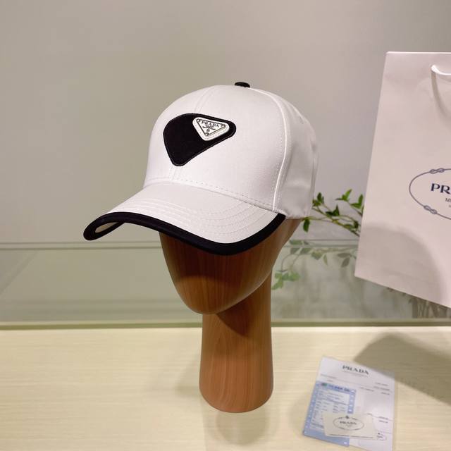 Prada 普拉达 新品棒球帽 代购版本！时尚潮流，高端做工！非一般的品质，细节看实拍哦