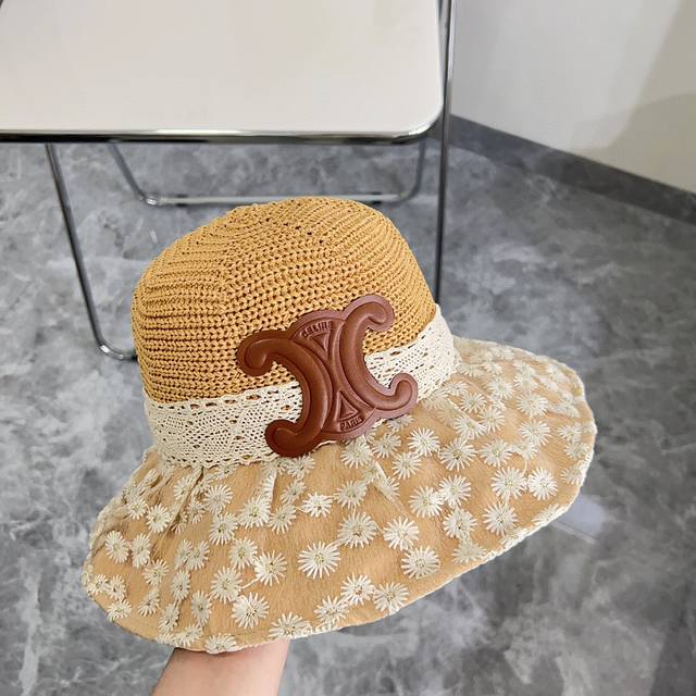 特 配防尘袋 Celine赛琳 2024新款沙滩风渔夫帽～简约大气 防晒设计，可折叠的一款 - 点击图像关闭