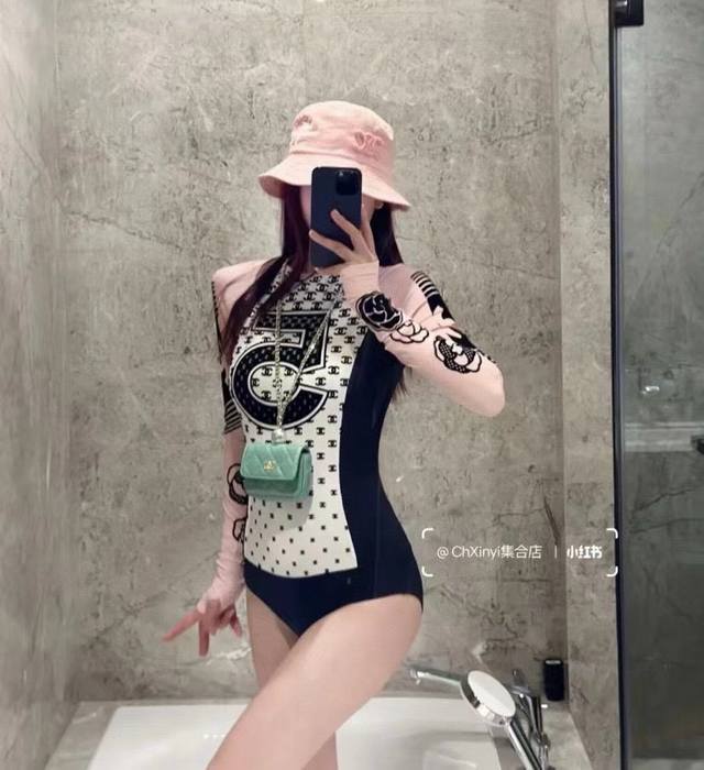 特 Chanel香奈儿23年新款潜水服，小心机泳衣，个性十足，超显水蛇腰，出游必备sm L - 点击图像关闭