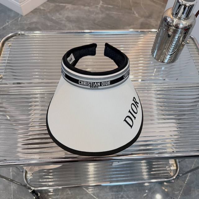 跑量 Dior迪奥夏季新款运动风发箍空顶帽 简约字母运动风，黑白色系，时尚百搭 - 点击图像关闭