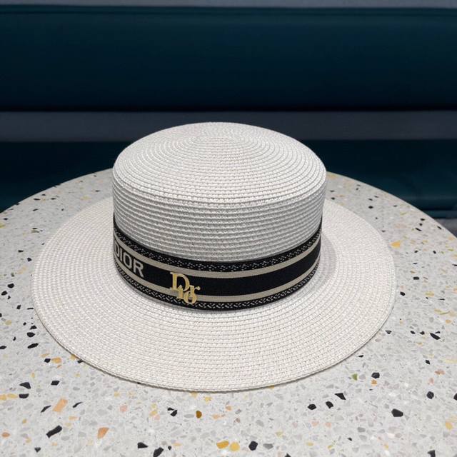 Dior迪奥 2021爆款织带草编草帽礼帽细节控，简约大方，百搭单品～出街首选，新款帽型超美腻