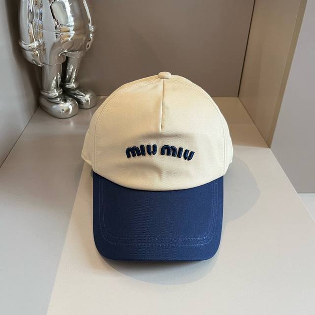 缪缪miumiu官方棒球帽、帆布帽，头围57Cm
