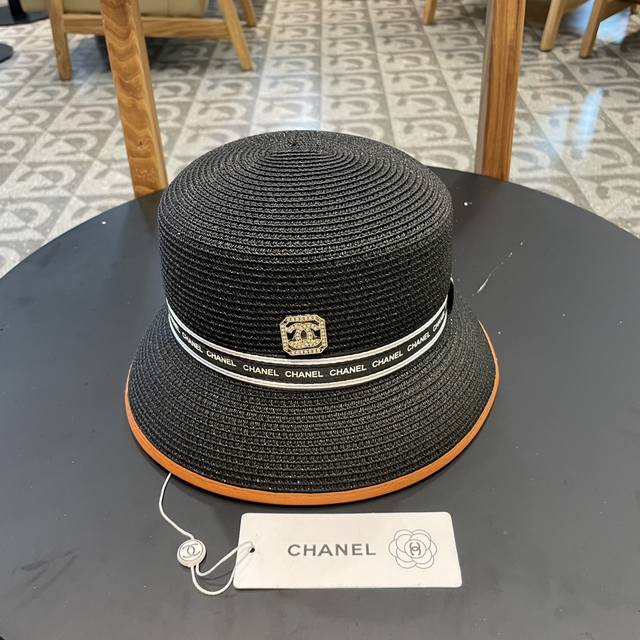 Chanel香奈儿 2024新款草帽小香风小桶帽渔夫帽～简约大气 独特拼接设计 夏季新品～ - 点击图像关闭