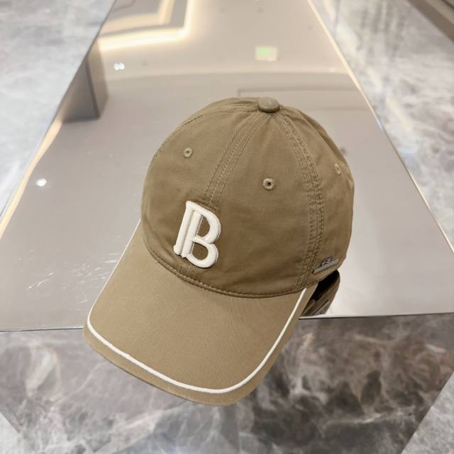Balencia*A 巴黎世家新款棒球帽 简约时尚超级无敌好看的帽子！ - 点击图像关闭