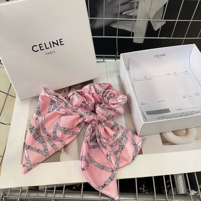 配包装盒 Celine 赛琳 凯旋门新款发圈，精致舒适，非常时尚百搭！女神必备单品 - 点击图像关闭