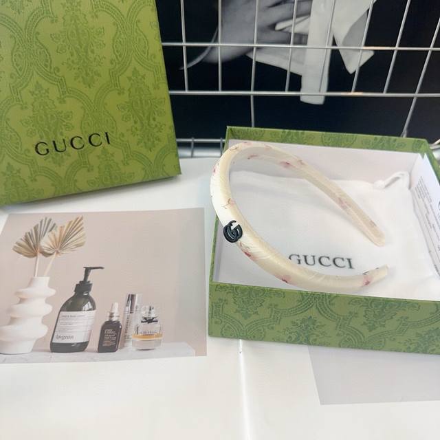 配包装 Gucci 古奇 Gg字母发箍，夏日小清新，简单优雅，时尚百搭！小仙女必备