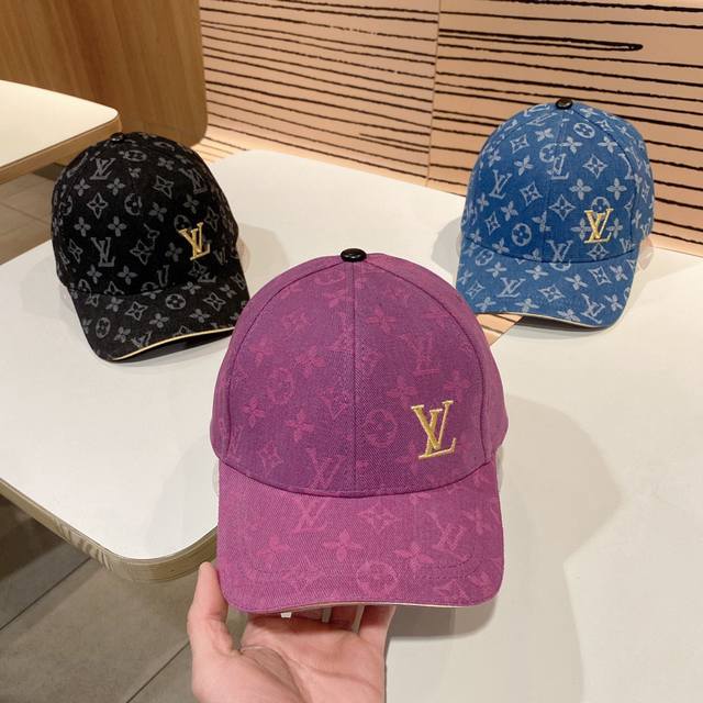 特 Louis Vuitton 官网同步上线，韩版新款新品，原单品质时尚款，男女通用棒球帽，高级尼龙帆布面料
