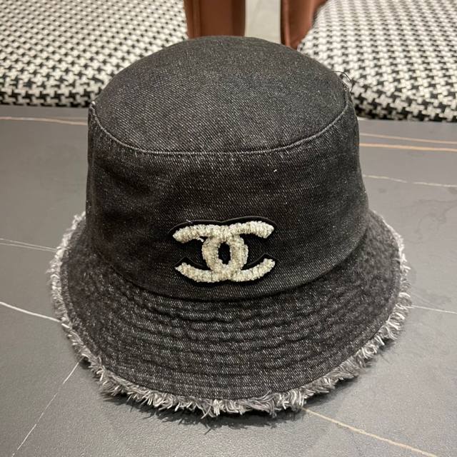 Chanel香奈儿 2024新款遮阳牛仔渔夫帽～简约大气遮阳效果一绝