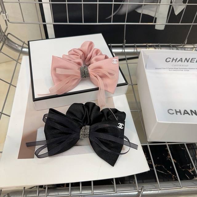 配包装盒 Chanel 香奈儿 最新款小香爆款发圈 超级好看！名媛范儿十足，小仙女必备 - 点击图像关闭