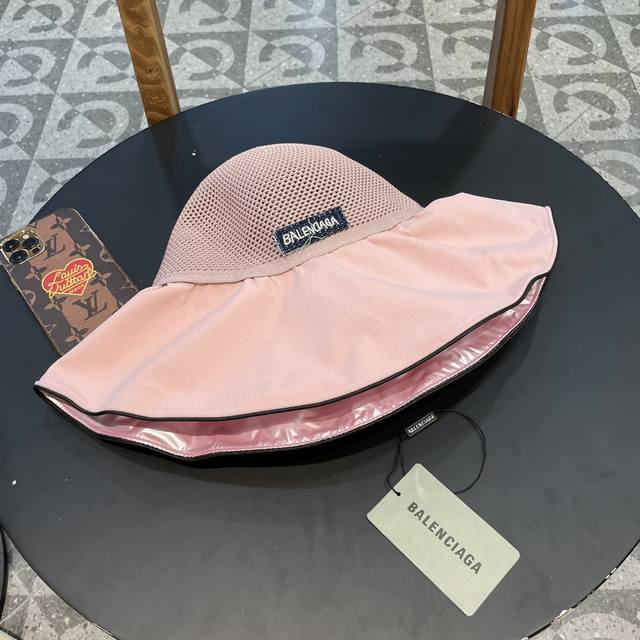 Balenciaga巴黎世家2024夏季新款渔夫帽，简约休闲百搭款，头围57Cm