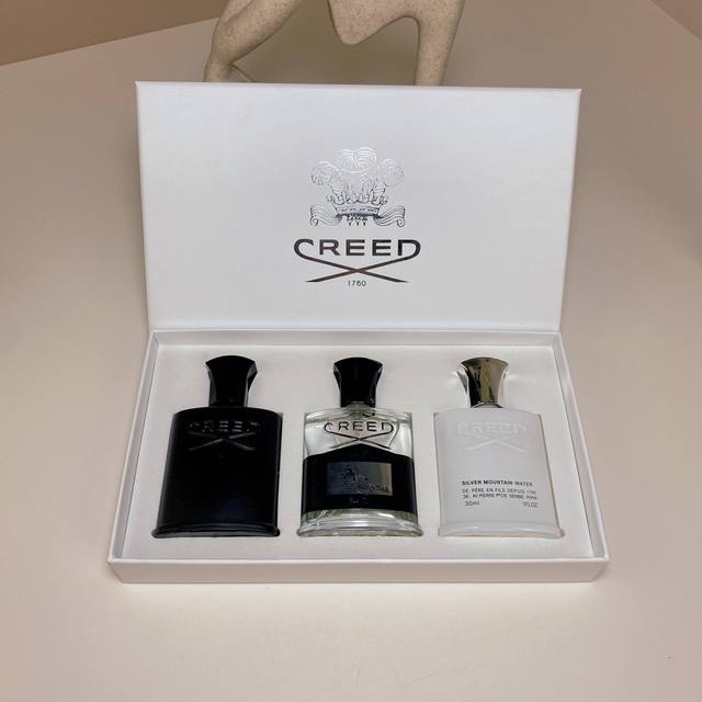 Keleide信仰男士中样香水礼盒三件套30Ml×3个，内含：爱尔兰绿花，黑色拿破仑，银色山泉 - 点击图像关闭
