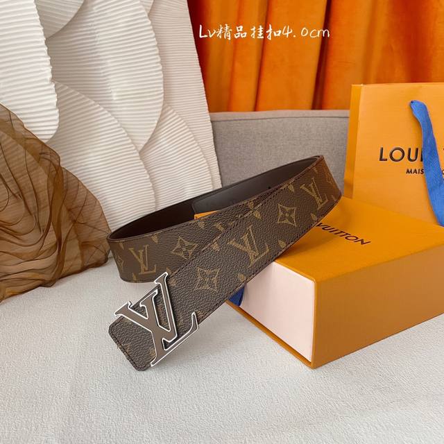 特 Louis Vuitton驴牌 ：经典原单品质，经典印花面配原版平纹皮，搭配原单精品扣，精工制作，细节看图，实物拍摄，高端奢华，宽度4.0Cm - 点击图像关闭