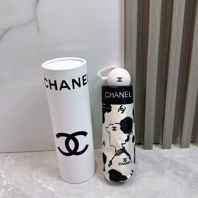 Chanel 香奈儿 2024新款 五折 折叠晴雨伞 时尚原单代工品质 细节精致 看得见的品质 打破一成不变 色泽纯正艳丽！
