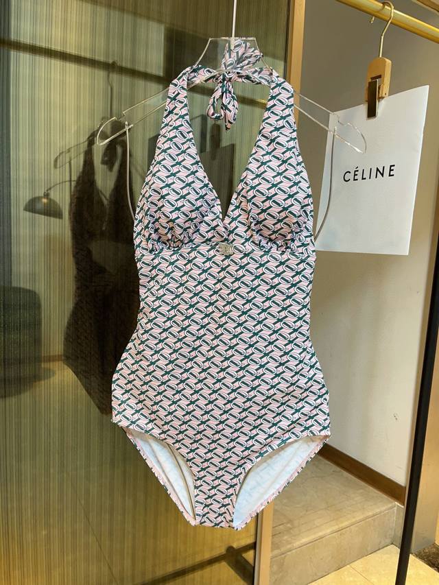特 ￥P Celine赛琳新款连体泳衣比基尼适合多种场景的游泳衣♀海边 游泳池 温泉 水上乐园 漂流都可以内搭外穿也完全可以 面料：透气舒适。速干弹性的游泳衣更