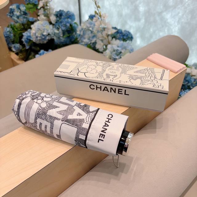 Chanel 香奈儿 五折手动折叠晴雨伞 选用台湾进口uv防紫外线伞布 原单代工级品质 2色
