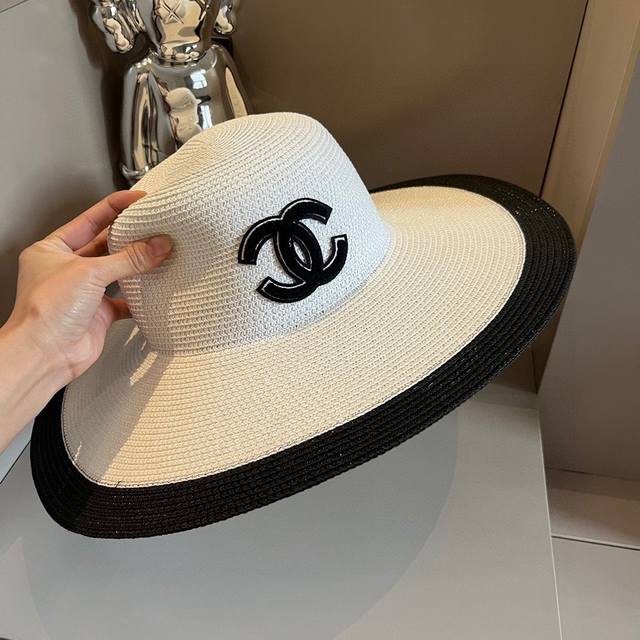 Chanel香奈儿草帽，沙滩大檐帽，拼色草帽，头围57Cm - 点击图像关闭