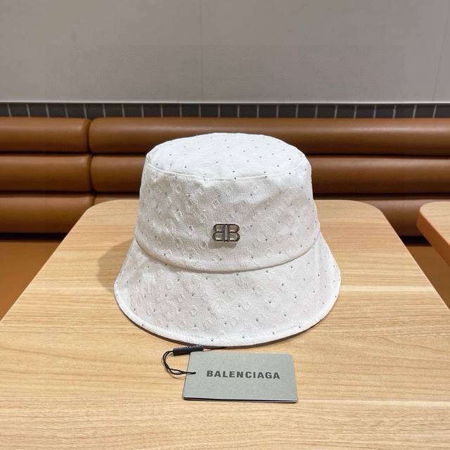 Balenciaga巴黎世家2024夏季新款渔夫帽，帆布帽，简约休闲百搭款，头围57Cm